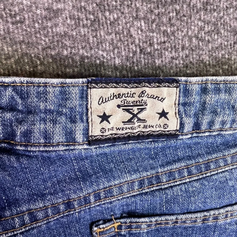 VTG Wrangler Twenty X Jeans Women 9/10 Bootcut Western Button Fly Rodeo Fit32x33
